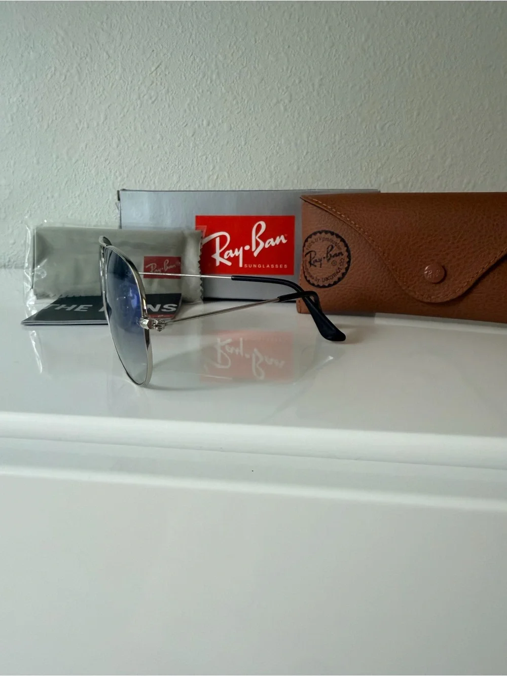 Ray Ban Large Aviator Sunglasses Silver/Light Blue - BRAND NEW - FULL INCLUSION